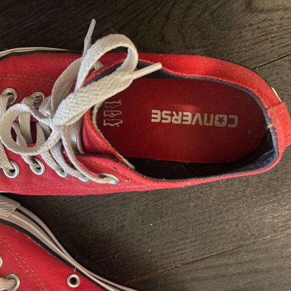Fire engine red and white Converse sneakers.  Size 7. - Picture 2 of 2